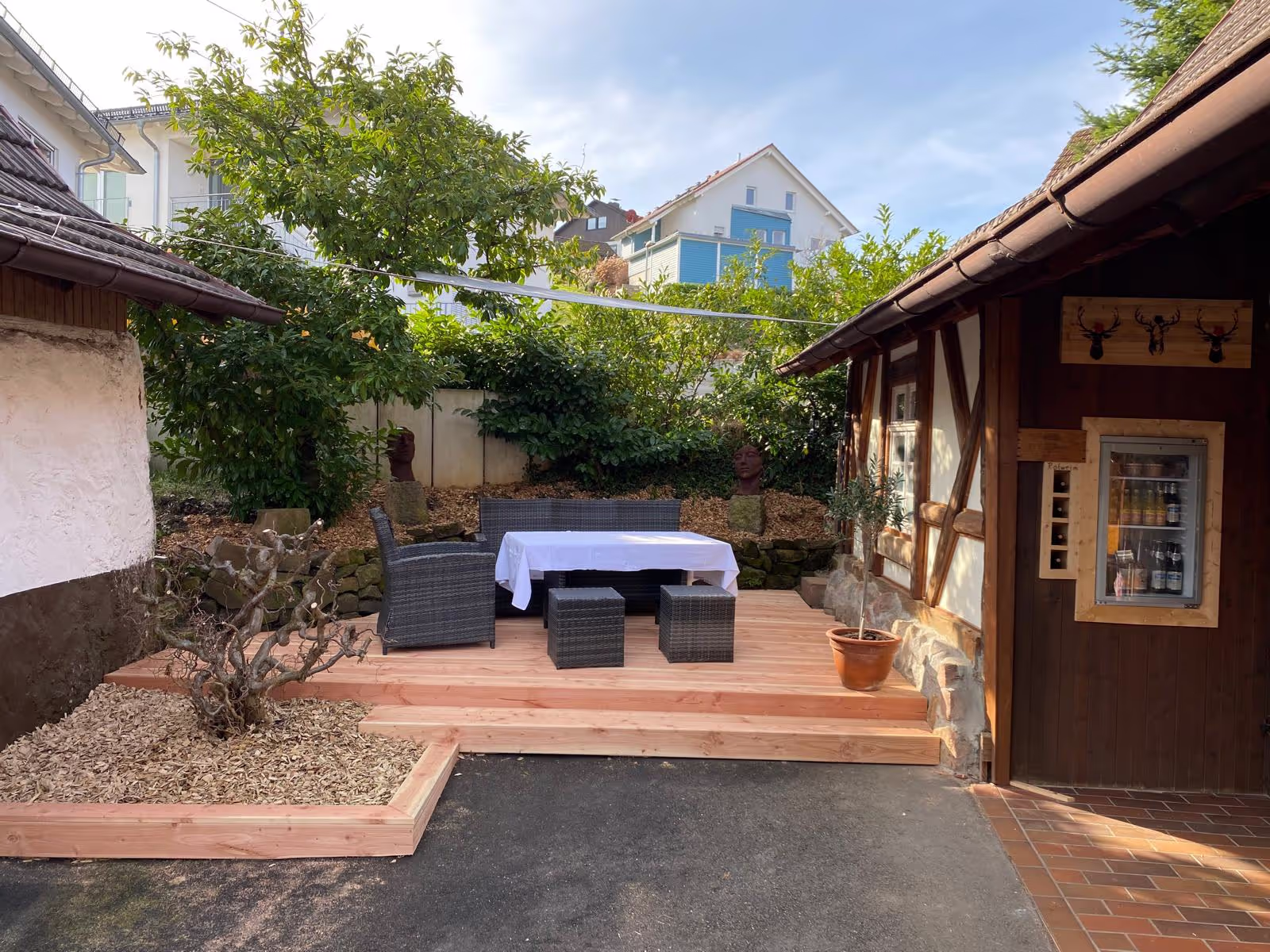 Tisch auf der Terrasse von Ferienwohnung Joachim Basler 